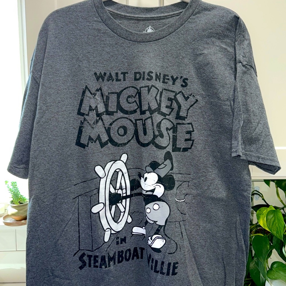 Men’s Mickey Mouse shirt